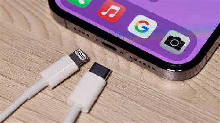 iPhoneのUSB-Cはいつから？タイプC移行の開始日とモデル早見